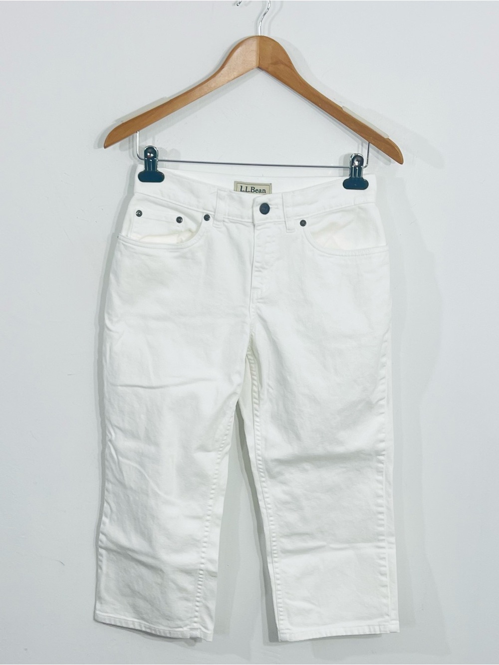 L.L. Bean Classic Fit Straight Leg 6 Petite White Jeans 5 Pocket Design Cropped